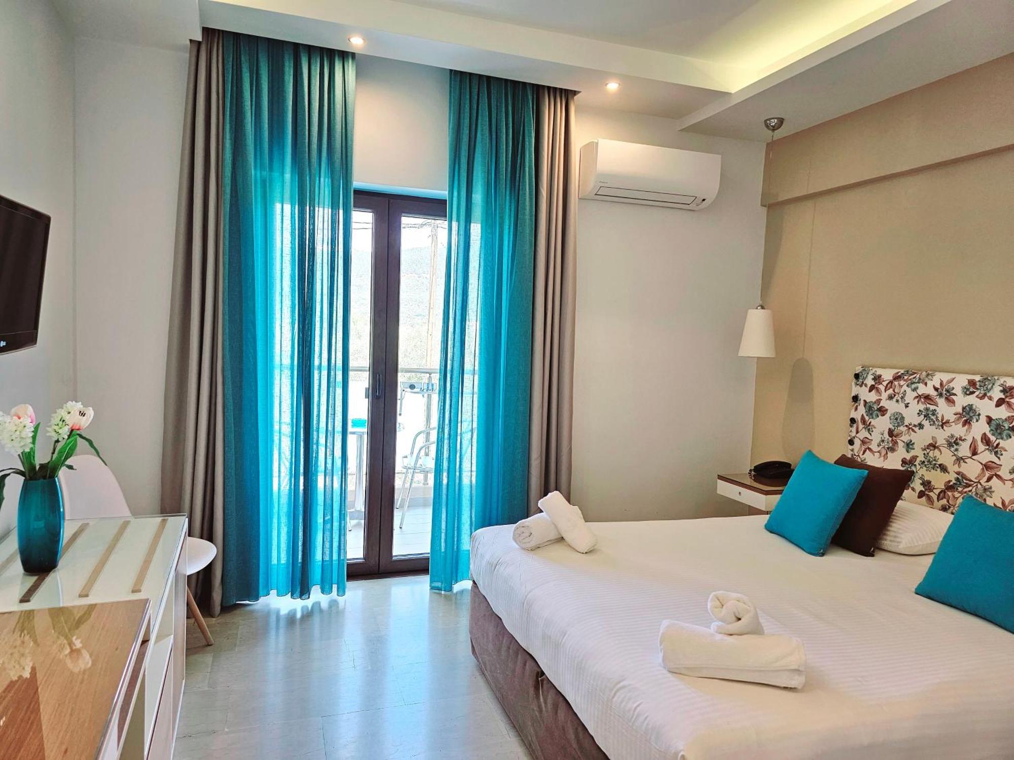 Korina Hotel 3*