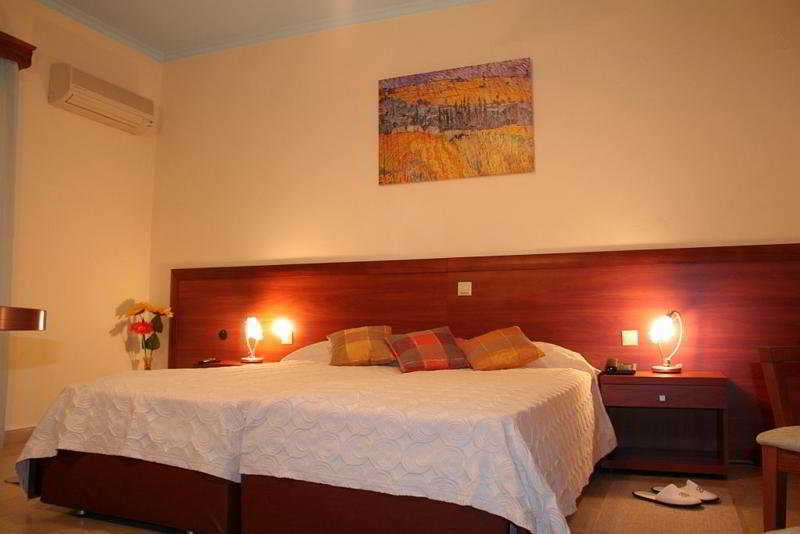Korina Hotel 3*